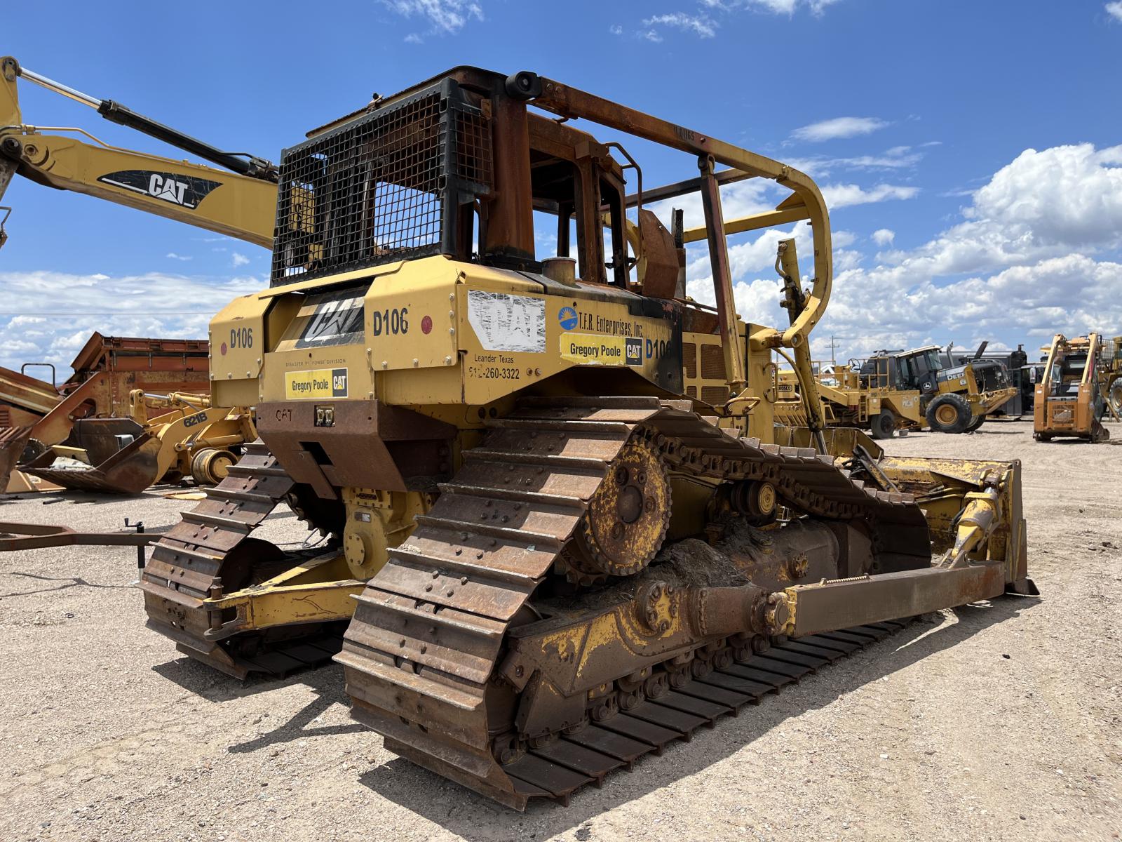 ./imagenes/INVOICE/2019/17765/TOPADOR FRONTAL CATERPILLAR D6T PARA PARTES (5).JPG